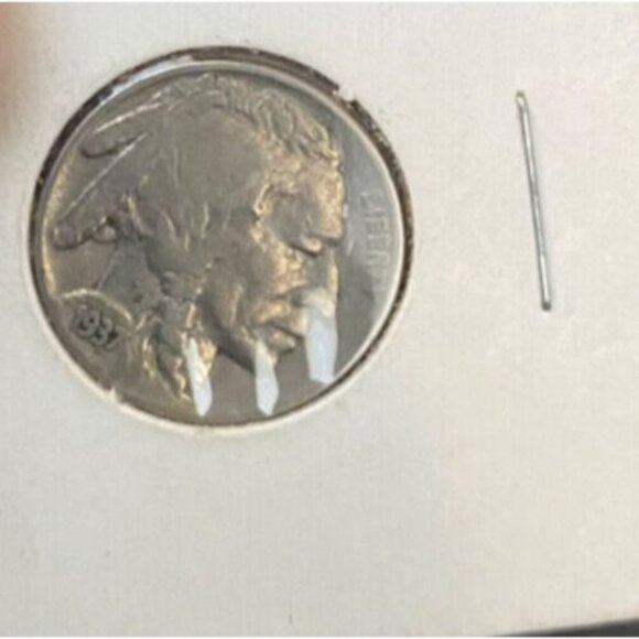 1937 Buffalo Nickel Choice - Picture 2 of 9